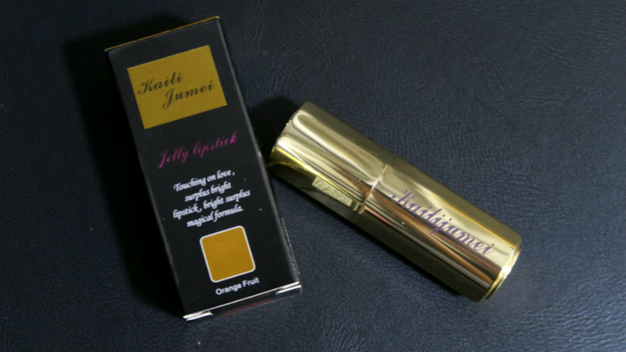 Besides the bullet, the other aspects of packaging just doesn't scream "luxury" despite its hefty price tag.