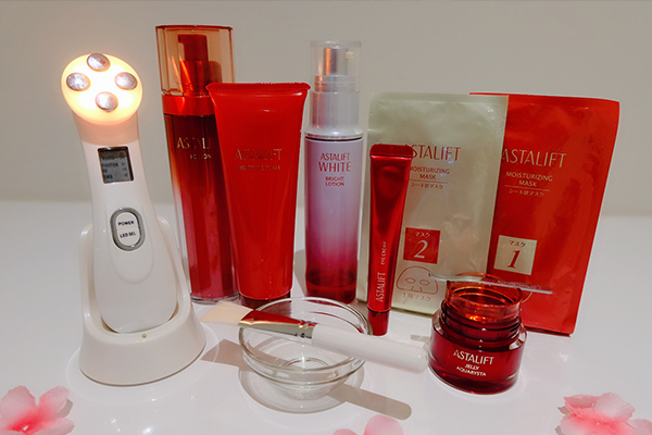 Astalift Signature Facial Review Renewal Care Products