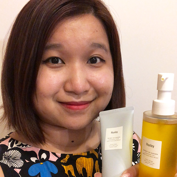 Huxley Cleansing Oil Review Wan Ting1