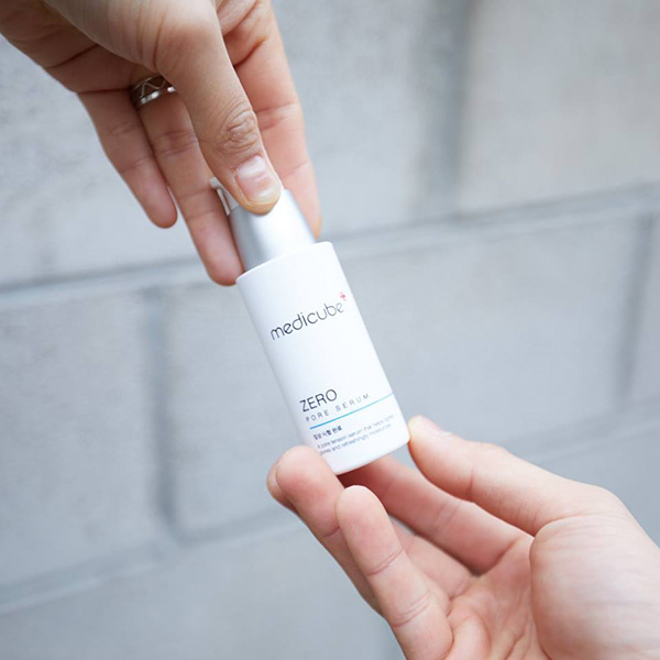 Medicube Review Zero Pore Serum Product Shot