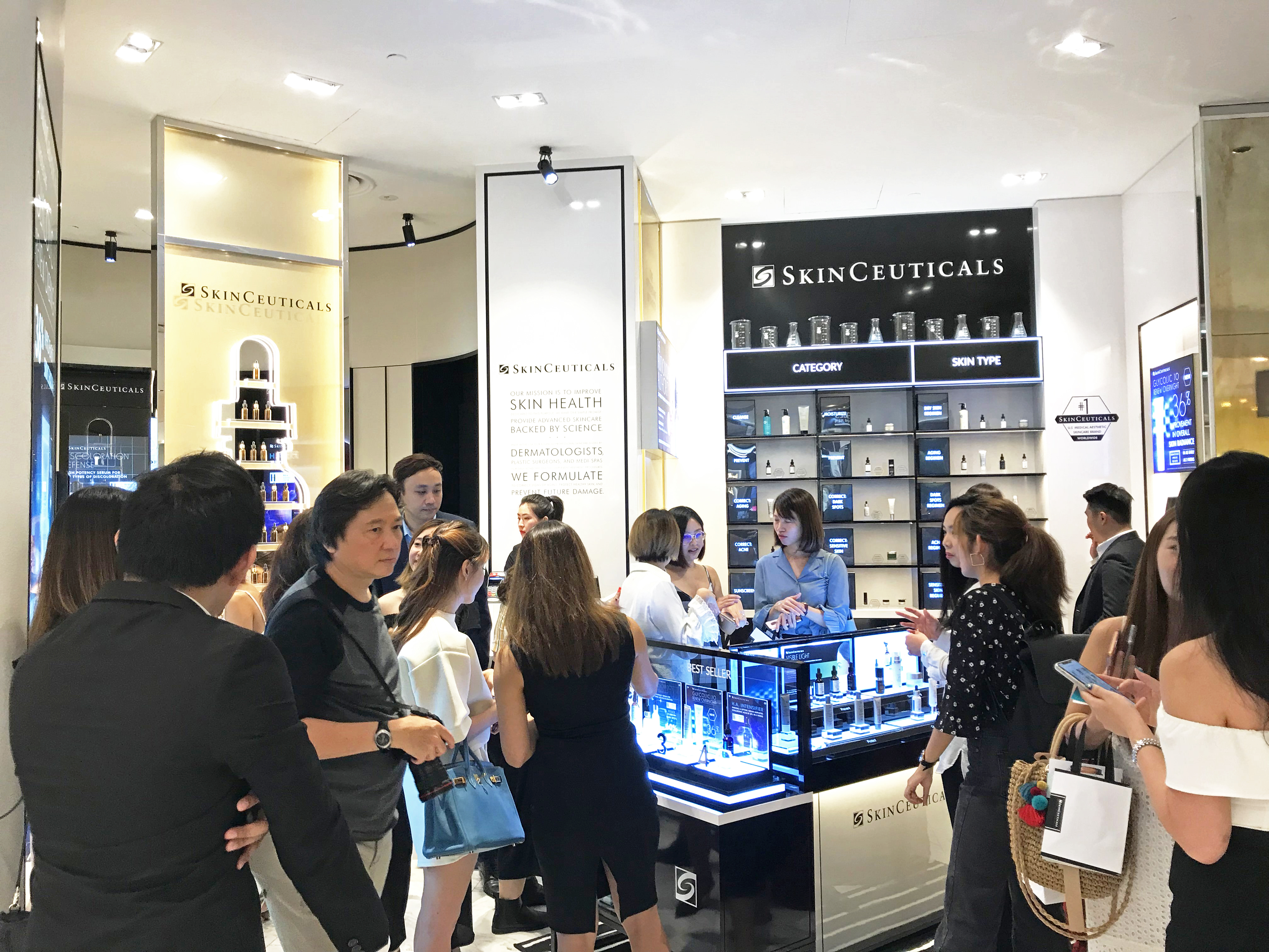 Skinceuticals Flagship Counter Tangs Orchard