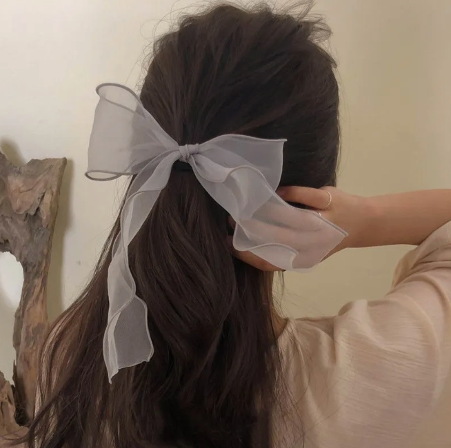 Good hair tying practices & hair accessory recommendations that help