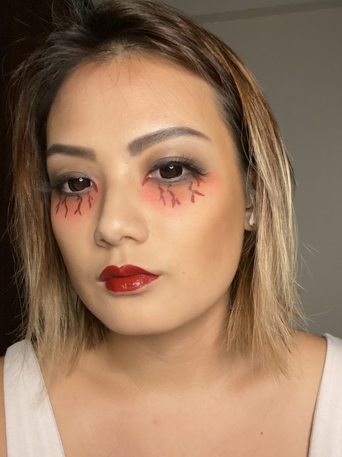 Vampire makeup 3 easytodo looks for Halloween that anyone can pull off Vampire makeup 3 easytodo looks for Halloween that anyone can pull off