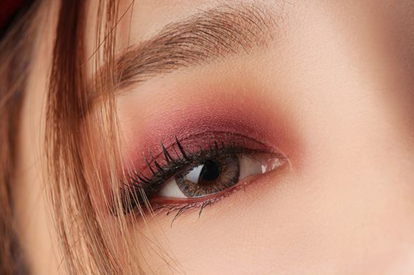 Red Eye Makeup Cny Brown Pink