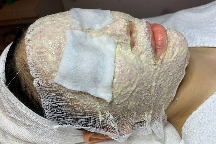 best extraction facial singapore probeau wellness oatmeal mask application