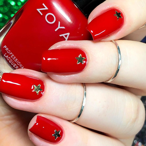 Christmas Nail Arts Ideas 2021 Minimalistic Red