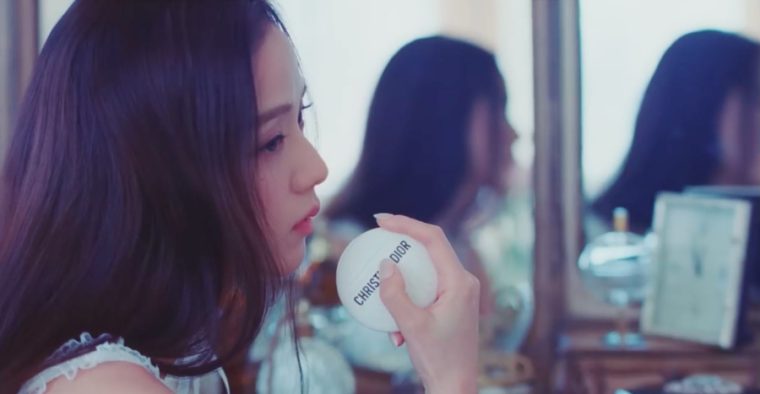 jisoo-flower-skin-7