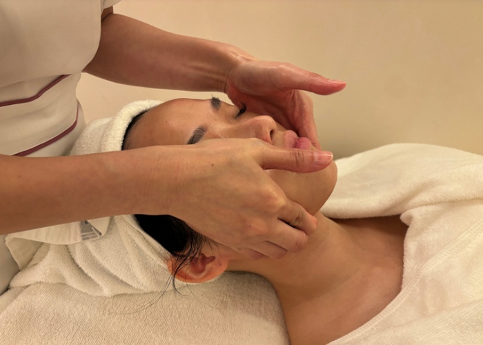 Amber beila luminance facial