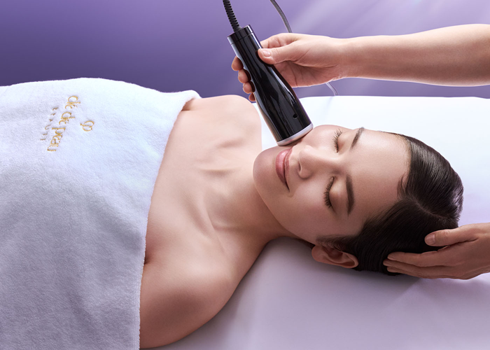 Cle?-de-Peau-Beaute?-Soin-Synactif-Purifying-Facial-Brightening