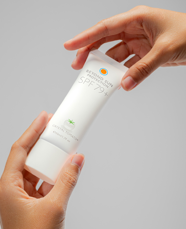 Crystal Tomato Beyond Sun Protection