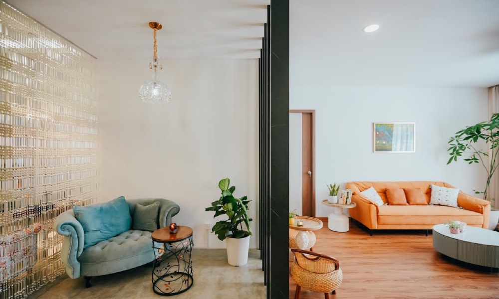 jb massage - J Bespoke Aromatherapy waiting room