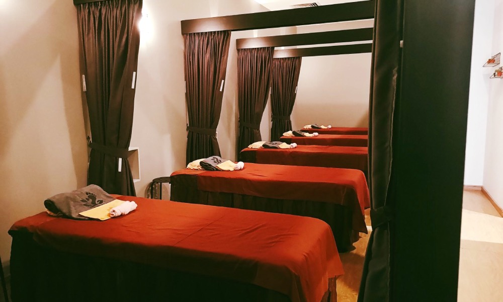 jb massage - Zen Pure spa room