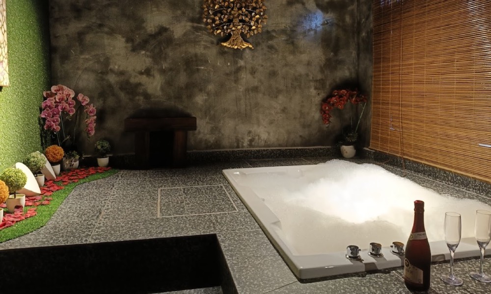 jb massage - family Thai spa