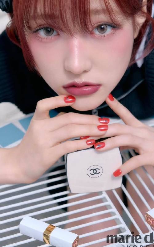 Kim Suji kpop manicurists