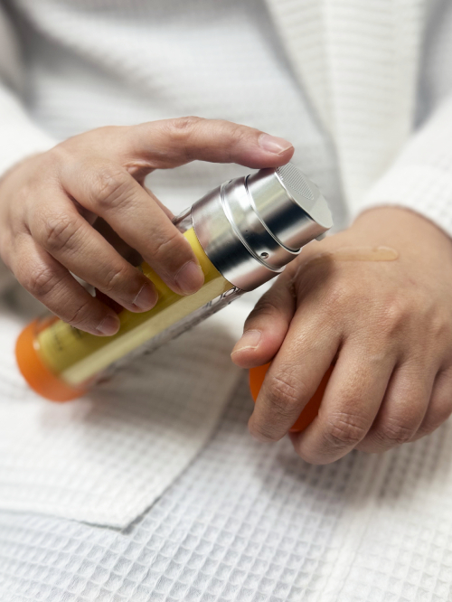 But Better Brighter Beginnings Vitamin C + Niacinamide Dual Serum stylised image 1