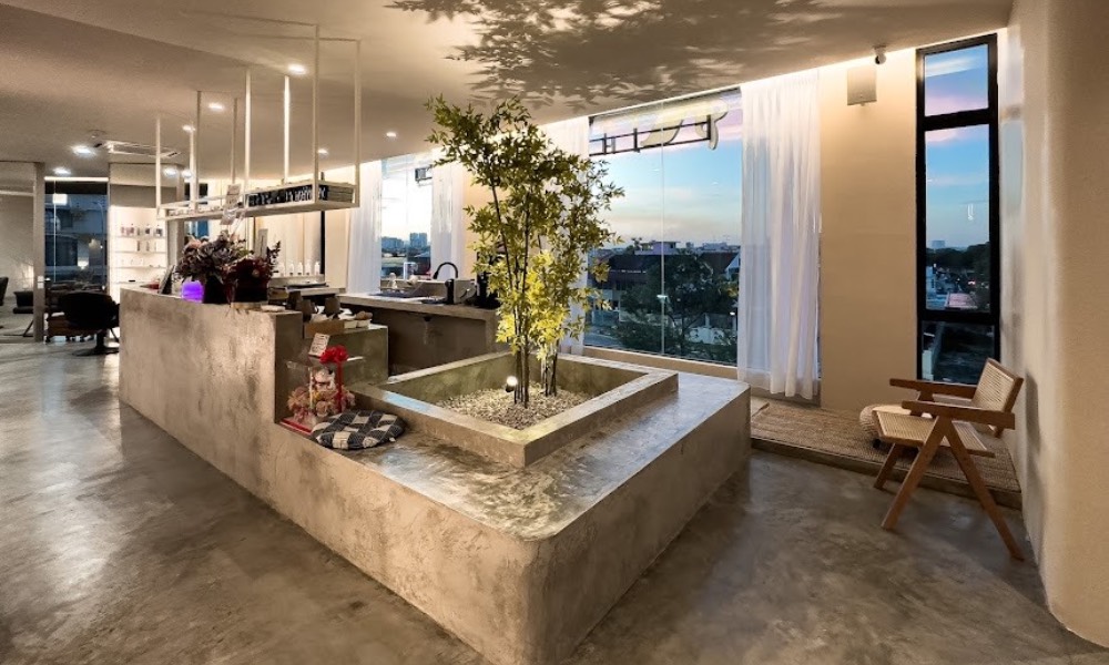 Kindes hair salon - JB -outlet