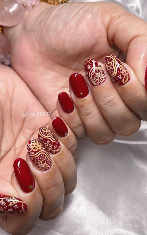 singapore national day manicure batik