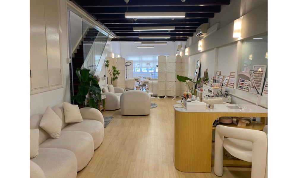 1 best lip embroidery monostudio