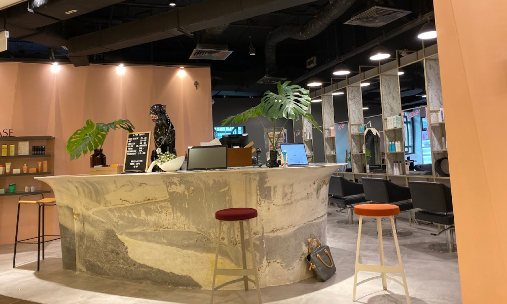 Perm hair - pro trim